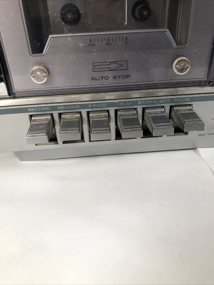 Receptor estéreo casete/grabador vintage Soundesign PLL modelo 3888 AM-FM Foto 4 de 4