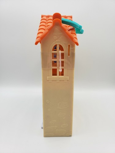 DreamWorks Spirit Riding Free Stow 'n Go Barn Playset - Picture 4 of 5