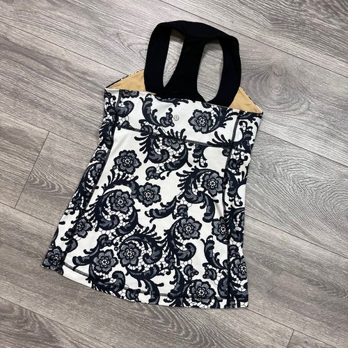 Lululemon Racerback Tank Top Black White Paisley Floral Yoga Boho Feminine 6 - Picture 5 of 8