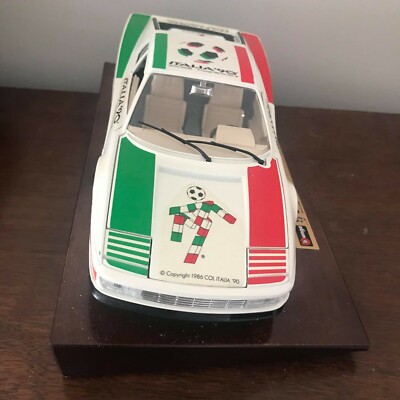 BURAGO 1/18 Ferrari Testarossa 1984 Italia`90 1990 World Cup