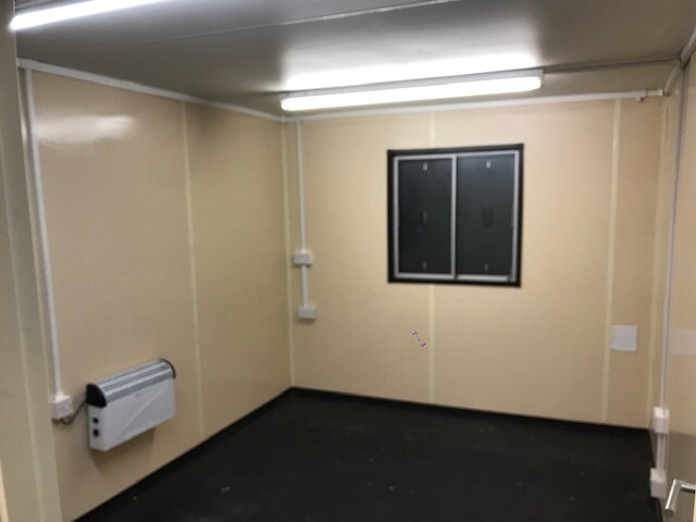 Picture 4 of 9