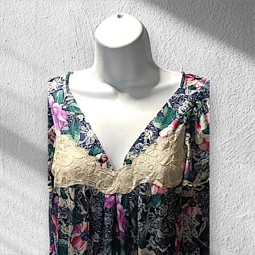Vtg Vanity Fair Sz. S Multicolor Floral Silky Polyester Nightgown. NS-9 - Picture 2 of 8