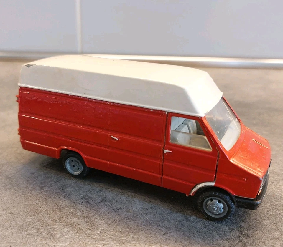 Iveco Daily OM Grinta Old Cars Made in Italy Scala 1/43  - Immagine 2 di 4