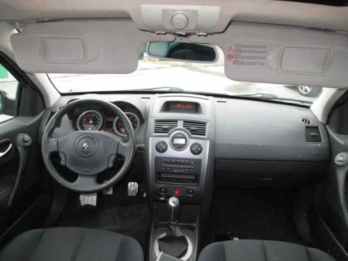 8200074008 Nebelscheinwerfer Links für RENAULT MEGANE II GRANDTOUR 2005 4174212 - Bild 7 von 10