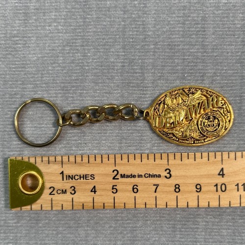 Delaware Keychain Diamond State Novelty Gold Tone Key Ring Auto Vintage Retro - Picture 4 of 4