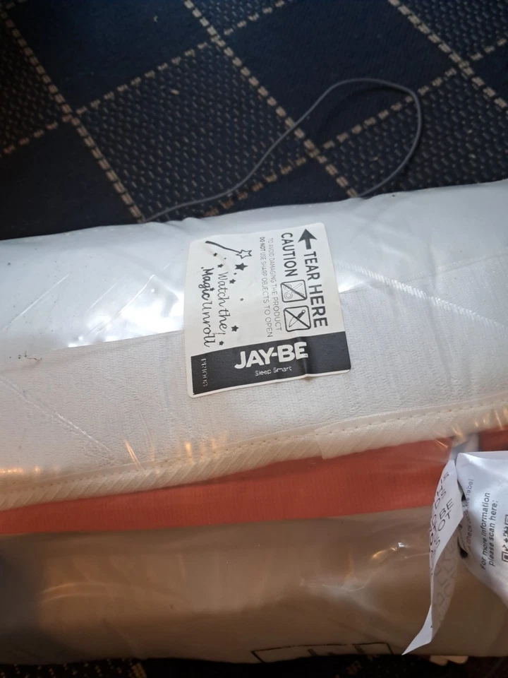 Colchón Jay-be para niños pequeños, dormir inteligente Foto 2 de 4