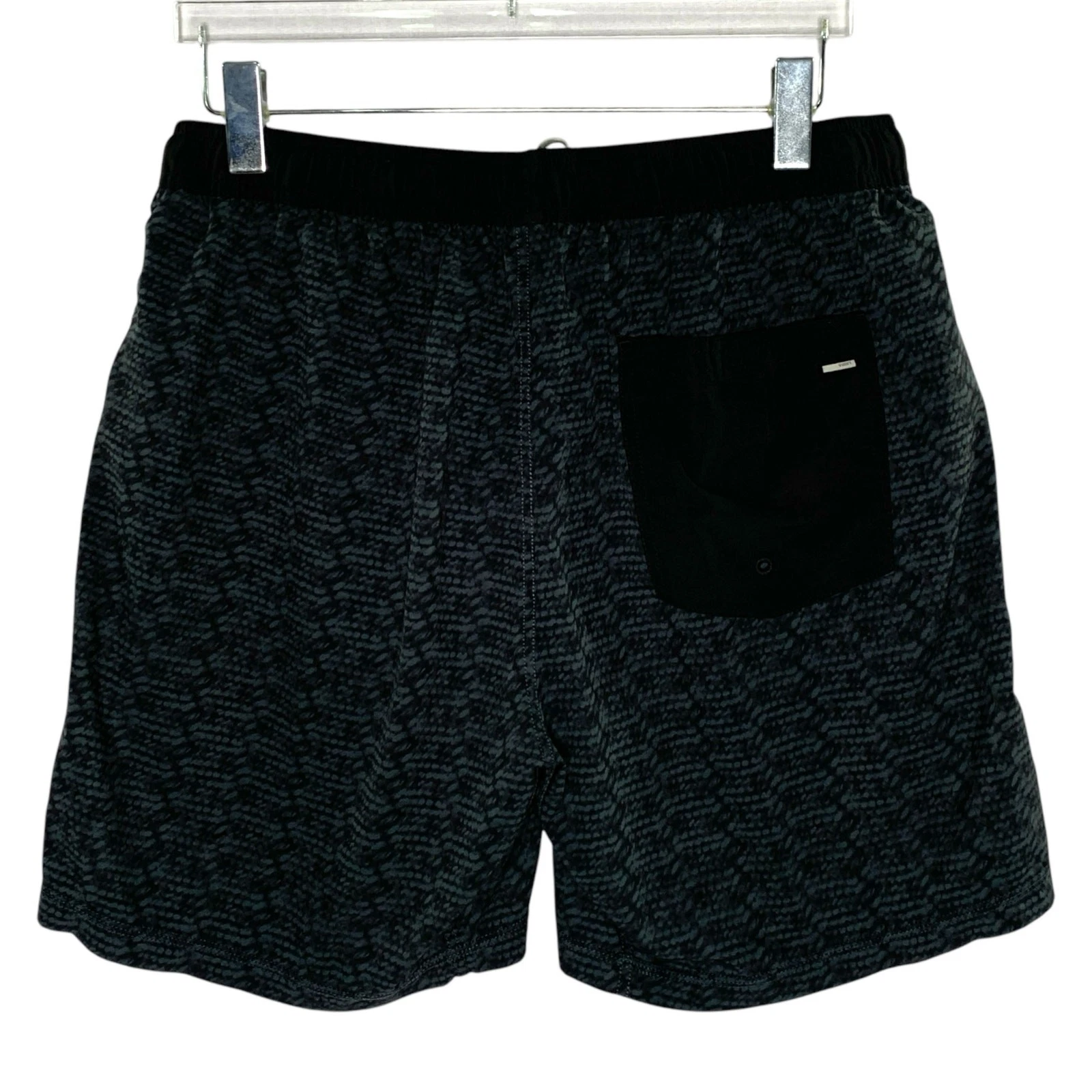 vuori geometric print kore gym sports running flaw shorts
