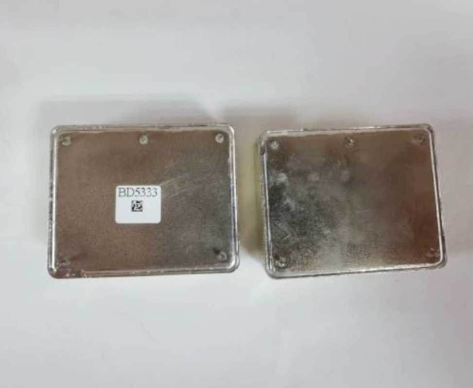 Foto 2 di 2