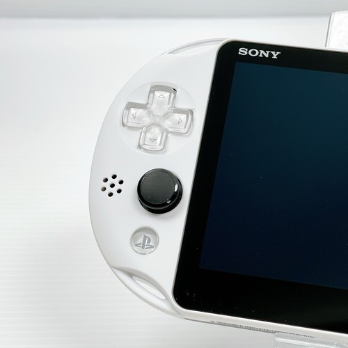 Ricondizionato Ottimo++++ PS Vita PCH-2000 Glacier White con scheda di memoria 8GB - Foto 8 di 24
