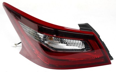 OEM Left Driver Side Halogen Tail Lamp For Nissan Altima 26555