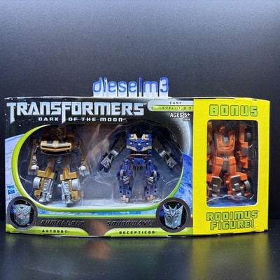 Hasbro Transformers Dark Of The Moon Bumblebee Shockwave Bonus Rodimus NEW!!!