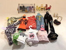 Rainbow High Doll Deluxe Fashion Closet Cloth...