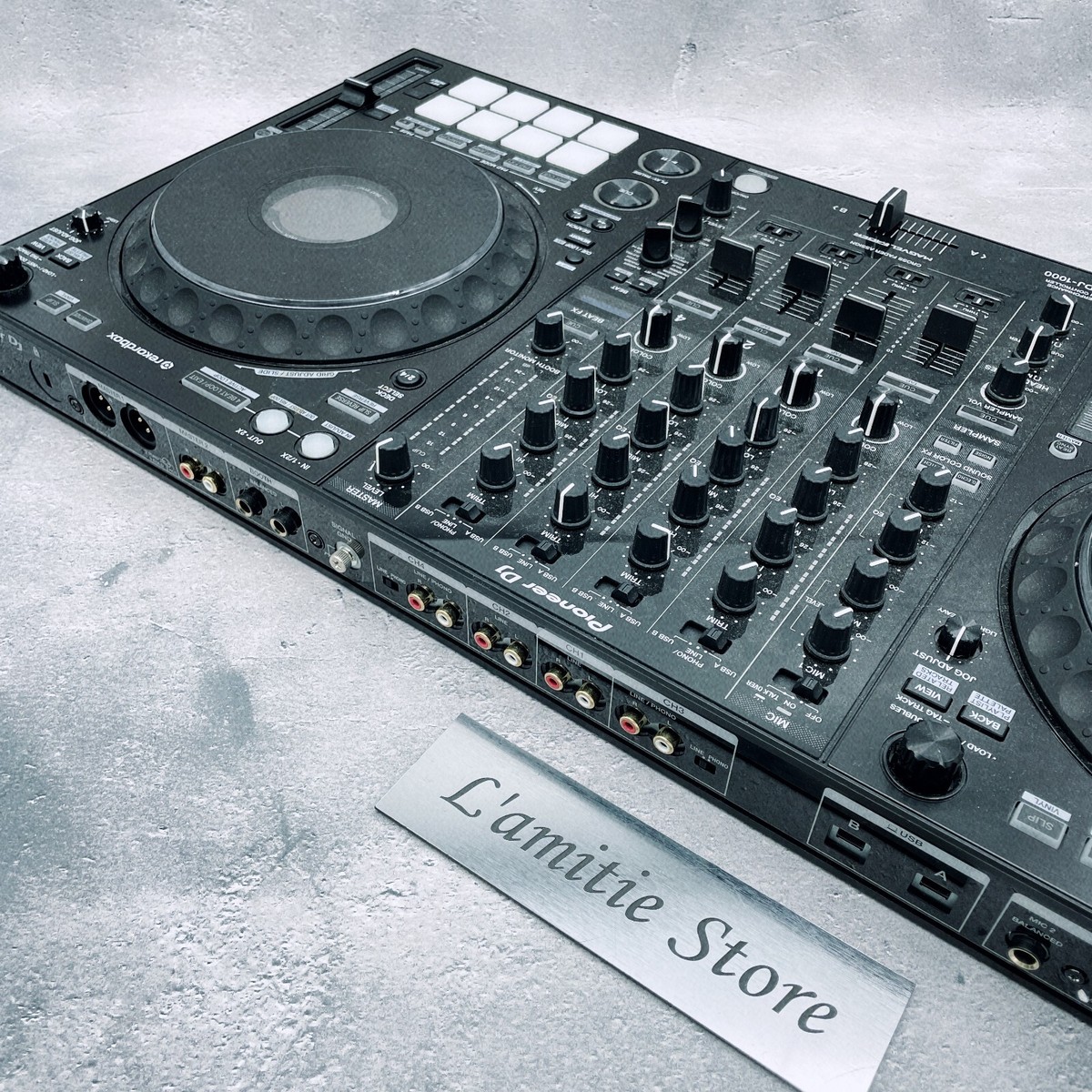 Pioneer DDJ-1000 Hard Case Professional DJ Controller 4 Pioneer DDJ-1000 Hard Case Professional DJ Controller 4