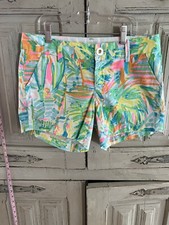 Super Cute Lilly Pulitzer Callahan Shorts Size 0. Excellent Condition