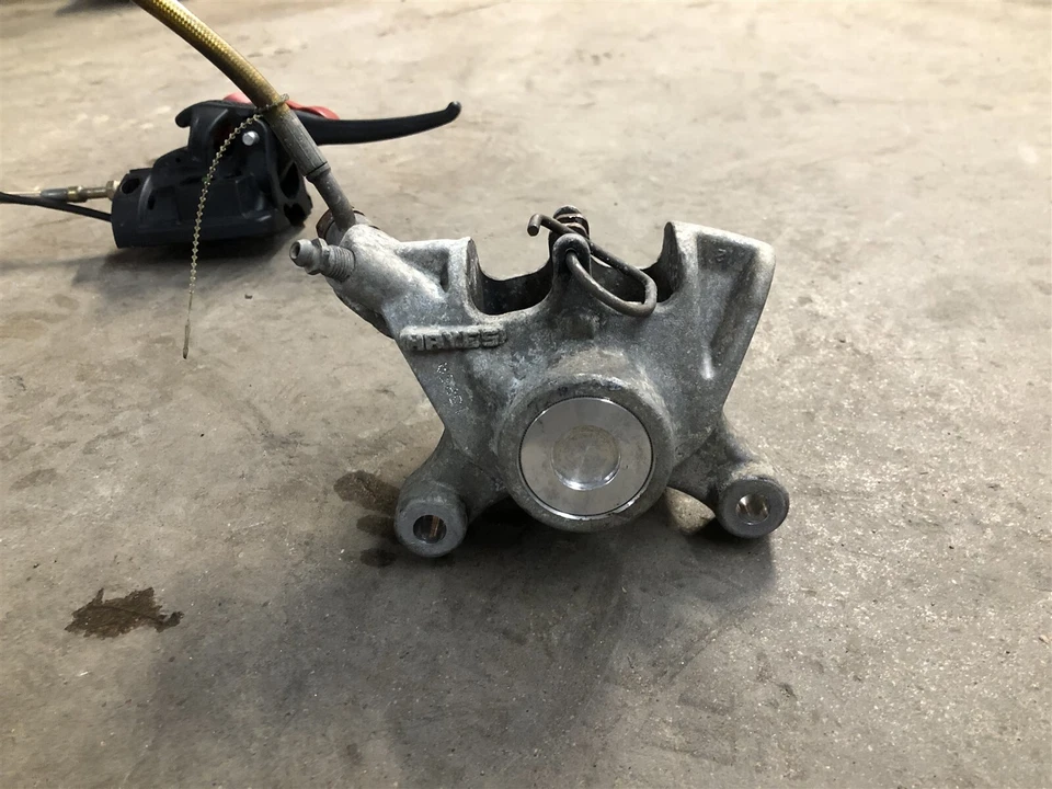 Pinza de cilindro maestro de freno Polaris IQ 600 Cleanfire Rush Dragon RMK 06-15 OEM Foto 2 de 4