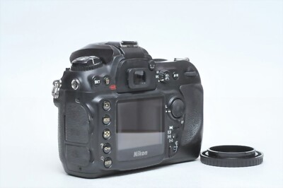 Nikon D200 ボディ Nikon D200 (body only) 10.2-megapixel digital SLR camera at