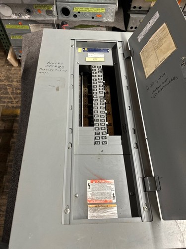 SQUARE D NQOD Panelboard 225A 208Y/120V 3P 4W Main Lug MLO 42Cir 225 ...