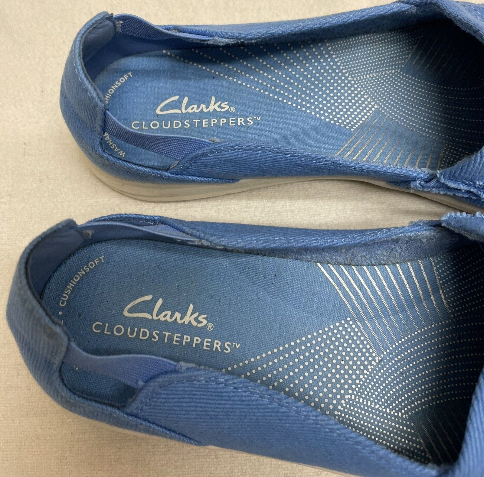 Clarks Women's Cloudsteppers Breeze Ave STEP Canvas Sneakers BLUE Size 8