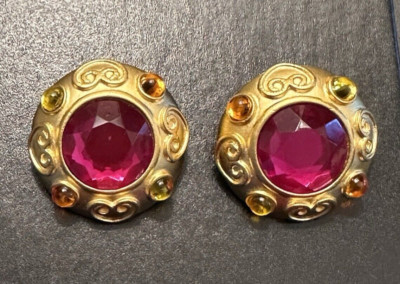 Vintage Robert Rose Matte Gold Fuchsia w Cabochon Accent Rhinestone Earrings
