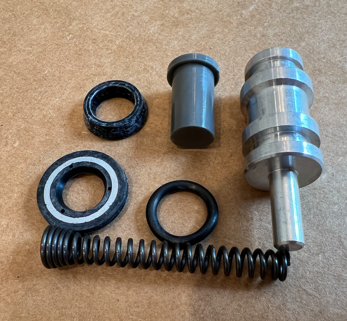 メンテナンス POLY_LACK 45072-96 Harley Front Brake Master Cylinder Rebuild Kit 1996-2017
