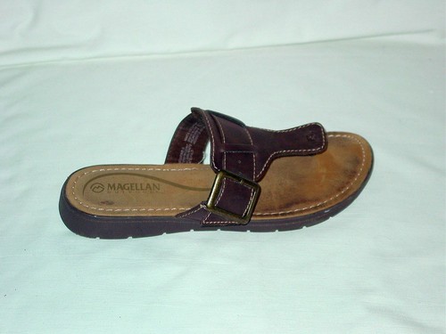 Womens MAGELLAN Outdoors Active Footwear Comfort Sandals SZ 8 Buckle Strap Grip - Picture 3 of 7