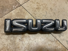 1991-1992-1993-1994 Isuzu Trooper Front Grille Emblem 897 083 214 . Oem 1991-1992-1993-1994 Isuzu Trooper Front Grille Emblem 897 083 214 . Oem