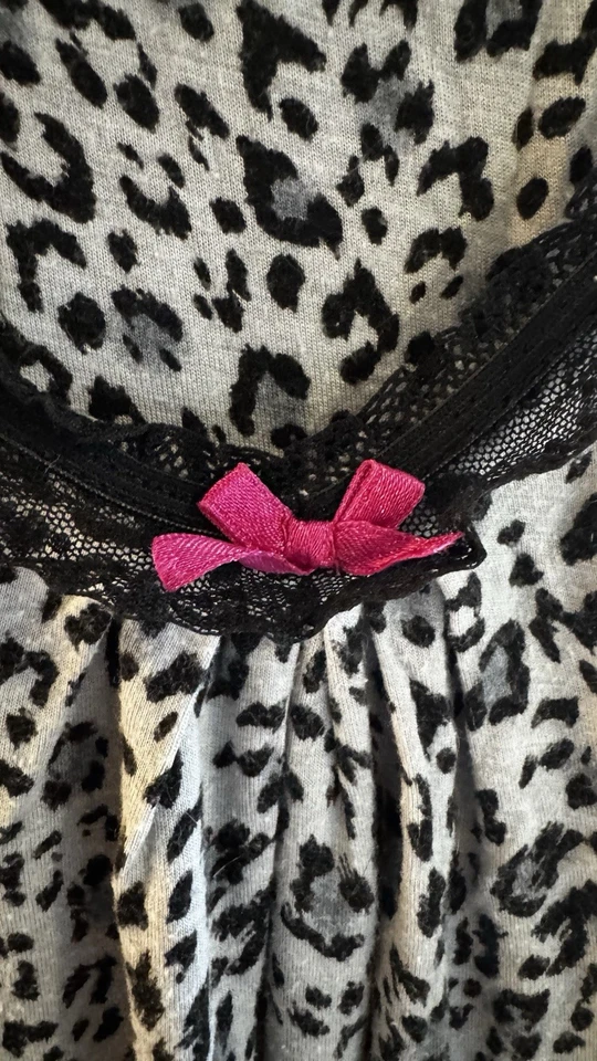 Vestido pijama camisón sin mangas de leopardo negro 2X Plus Croft and Barrow para mujer Foto 3 de 4