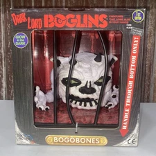 Boglins Dark Lord Bog-O-Bones Glows In The Dark Tri Action Toys UNPUNCHED 1st Ed