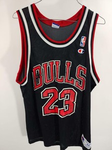 bulls home jersey