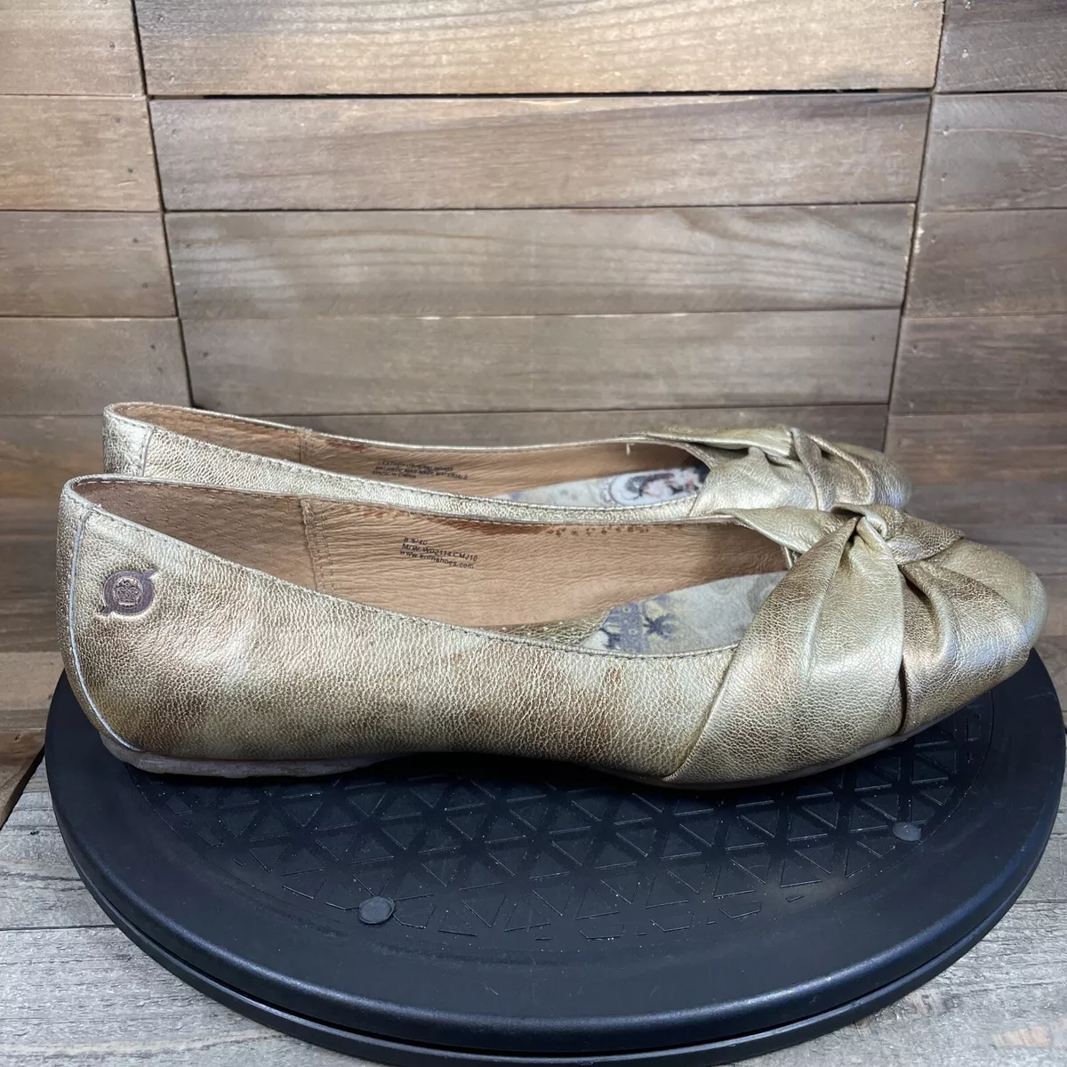 Born Women s Size 8.5 M Adeline Gold Metallic Closed Toe Slip On Ballet Flats