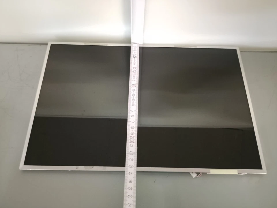 Samsung LTN170X2-L02 LCD Display (E2 1103) - Bild 4 von 4