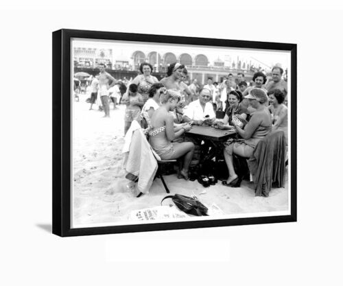 Foto enmarcada de Coney Island Beach Brooklyn juego de cartas de Nueva York década de 1950 - Imagen 1 de 3