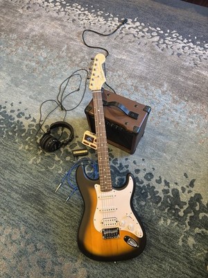 Fender Squier Stratocaster 6-String Electric Guitar BUNDLE - READ DESCRIPTION