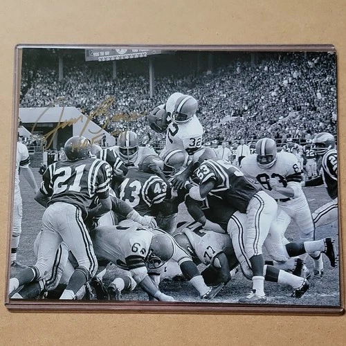 Jim Brown HOF Autographed Signed Cleveland Browns Football Photo with COA