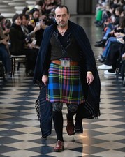 VIVIENNE WESTWOOD  Metro Tartan kilt - size IV