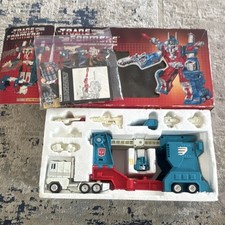 Hasbro Transformers Ultra Magnus Autobot Robot Toy 1986 Box and Accessories