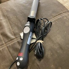 Beachwaver Co S1.25 Rotating Curling Iron - Black DV2238/S1.25 220-410° 110-240V