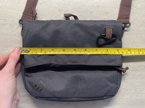 Outdoor Products Umhängetasche grau Reißverschluss Magnetverschluss verstellbarer Riemen - NEU - Bild 11 von 13