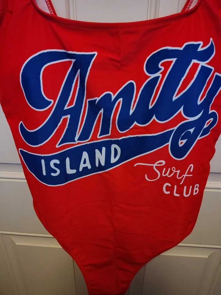 Nuevo con etiquetas Traje de baño Cakeworthy Jaws 50 aniversario Amity Island talla 3x $44,95 venta al por menor Foto 2 de 4