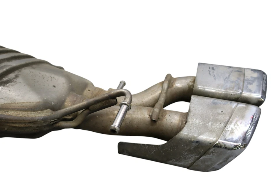 Silenciador escape lado conductor izquierdo mercedes w218 cls63 e63 amg 12-18 oem Foto 4 de 4