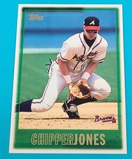 1997 Topps #276 Chipper Jones Atlanta Braves BASEBALL Card F7