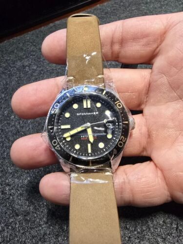 Spinnaker Croft Mid-Size Automatic