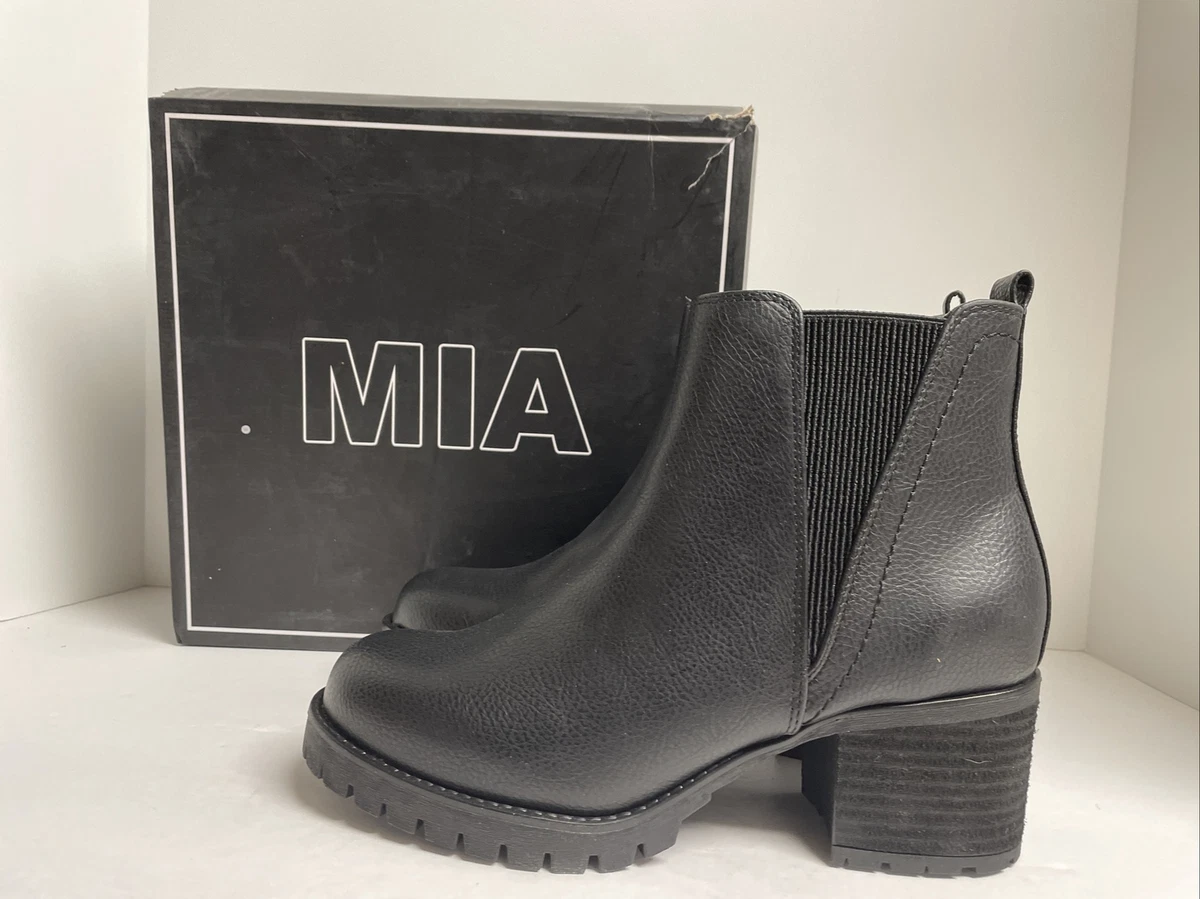 Mia black best sale booties