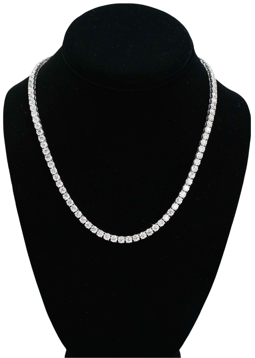 Diamond Tennis Necklace 29.51 Carats t.w. 14K White Gold VS2