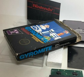Gyromite ~ COMPLETE IN BOX CIB ~ Nintendo NES ~ 5-Screw Famicom Adapter Hang Tab