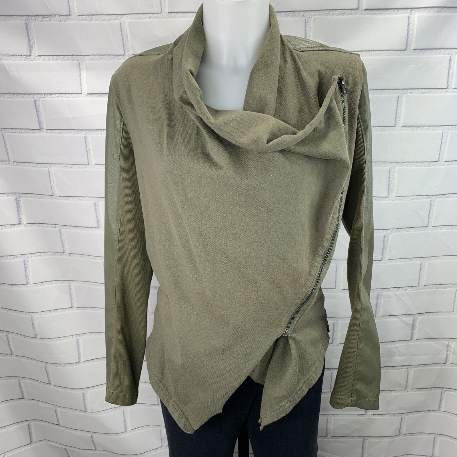 BLANKNYC Private Practice Jacket Small Green Faux… - image 3