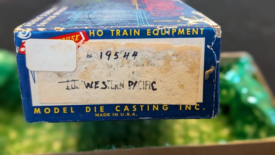 Roundhouse HO 40' Box Car #19544 W.P, NOS - Image 3 of 4