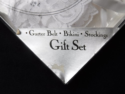 Vintage CHRISTIAN DIOR New Gift Set Box Panties/Garter/Stockings LOGO Small - Picture 16 of 24
