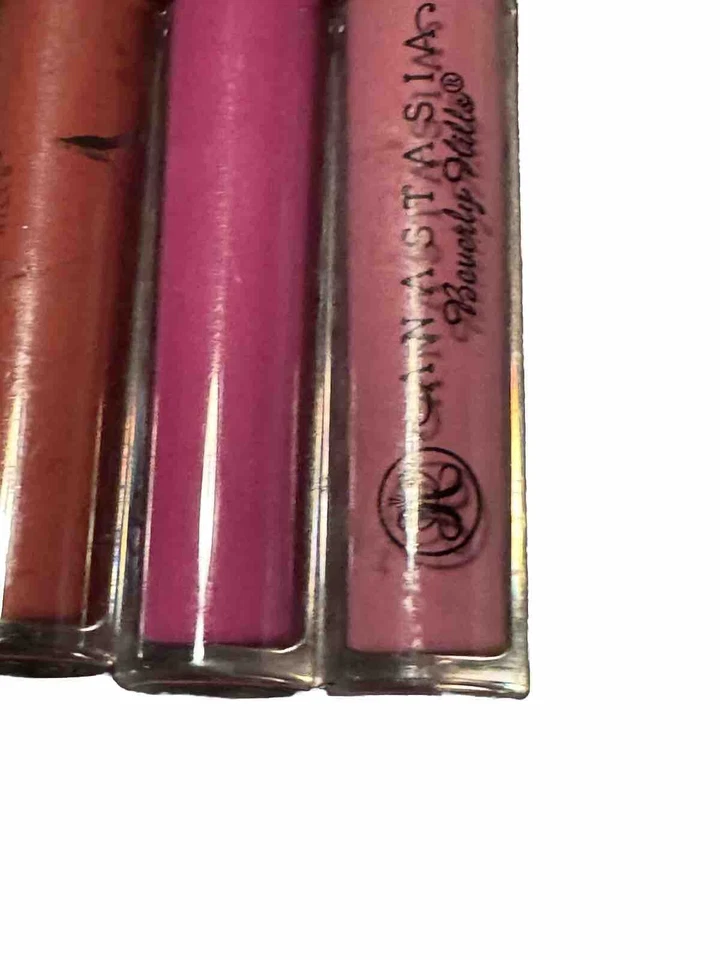 PRE-OWNED!! 9 PCs Anastasia Beverly Hills LipGloss and Lipsticks, Salon Display - Image 4 of 4