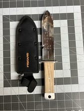 Fiskars Hori Hori 7 in Stainless Steel Blade Gardening Knife